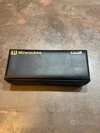 Rifrattometro Milwaukee MR100ATC misura la salinit