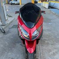 Tmax 500 unico ancora in rodaggio