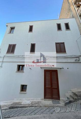 AV688 APPARTAMENTO CASTELLAMMARE DEL GOLFO