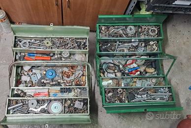 2 Cassette Attrezzi Ferro Vintage + minuteria
