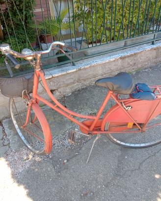 Bicicletta olimpia rossa