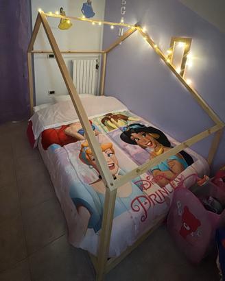 Letto bambino/a in legno stile Montessori