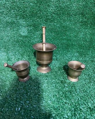 Tris di Mortai Vintage in Ottone Massiccio