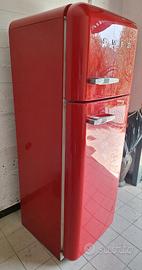 Frigorifero Smeg rosso