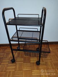 Carrellino per cucina a ripiani