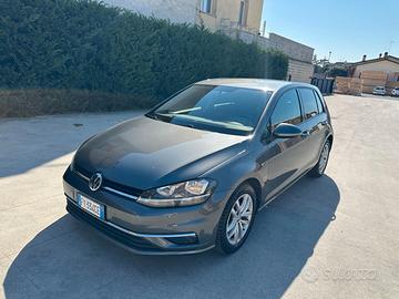 Volkswagen Golf 1.6 TDI 115 CV Business (2019)