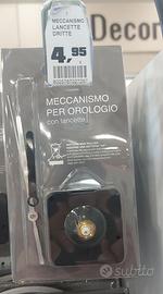 Meccanismo orologio al quarzo.