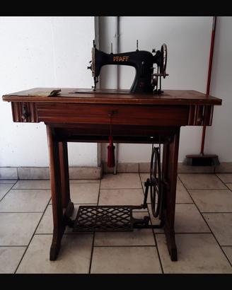 Macchina da cucire vintage