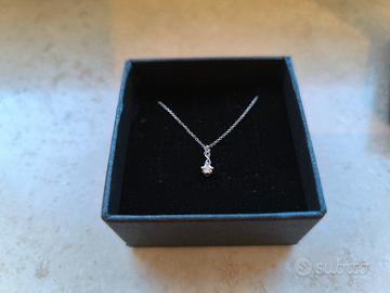 Collana punto luce in oro bianco 18kt con diamante