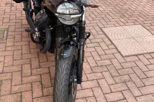 Moto Guzzi V 7 STONE del 2022