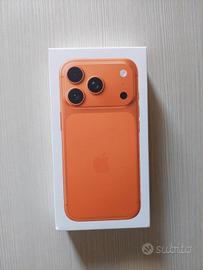 iPhone 17 Pro Cosmimc Orange,256 GB (NUOVO)