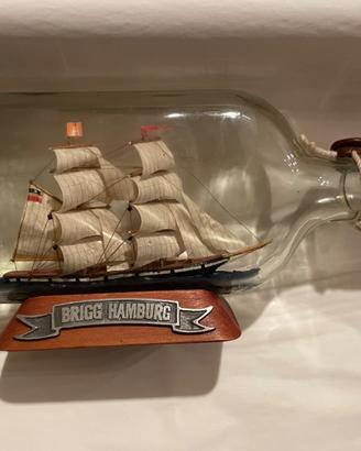 Ship in a bottle
