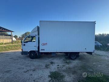 Cabstar 3.0 Diesel patente b leggi