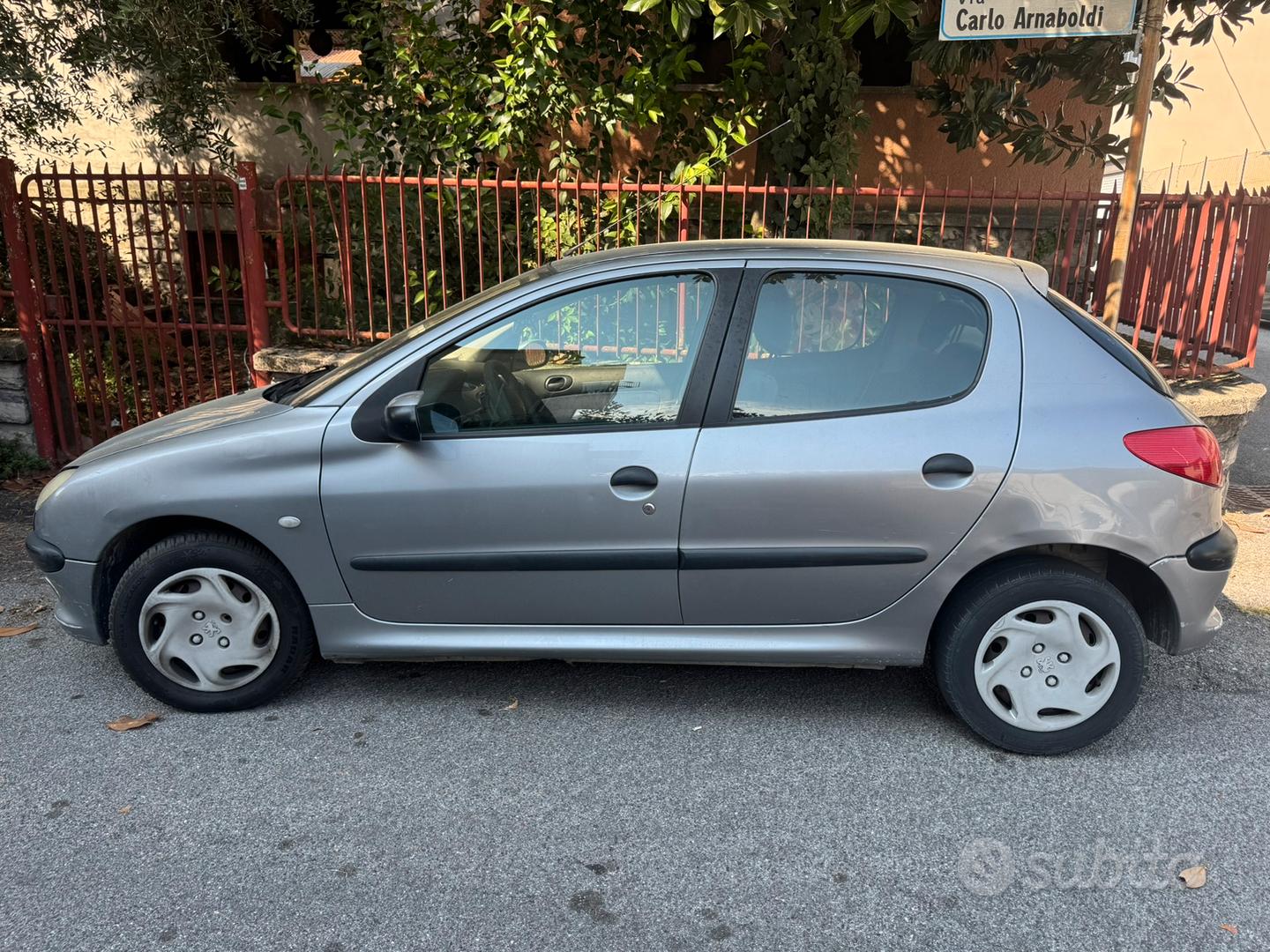 Peugeot 206