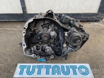 Cambio Renault Clio 2003 1149CC benzina D7FG7 kw43