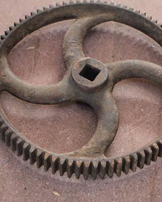 ANTICO INGRANAGGIO RUOTA INDUSTRIALE