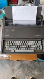 Macchina da scrivere Olivetti ET personal 520 
