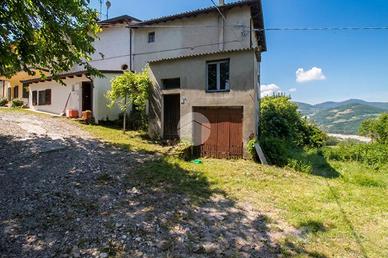 RUSTICO A LESIGNANO DE' BAGNI
