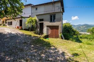 RUSTICO A LESIGNANO DE' BAGNI