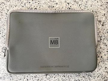 Custodia Tucano x Apple MacBook Pro 15”