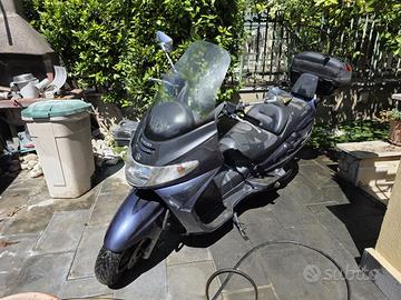 Suzuki burgman an400