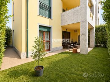 BILOCALE CON GIARDINO E CANTINA