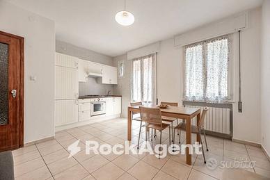 TRILOCALE ALL' ARCELLA ULTIMO PIANO