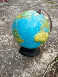 Mappamondo DeAgostini illuminato