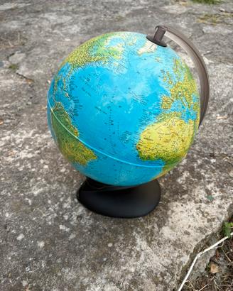 Mappamondo DeAgostini illuminato