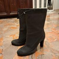 Stivaletto nero impermeabile con tacco numero 39