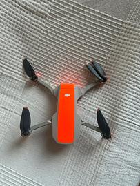 DJI Mini 2 Fly More Combo + accessori