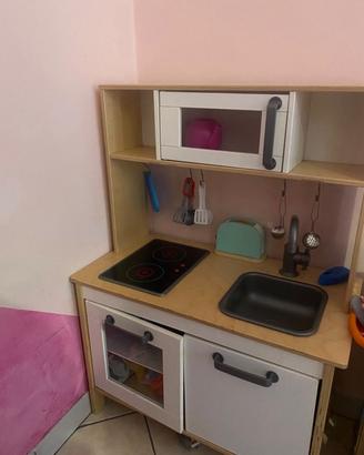 Cucina giocattolo