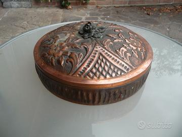 RAME VECCHIA ELEGANTE SCATOLA TONDA