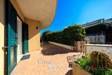 Villa indipendente con ampio giardino