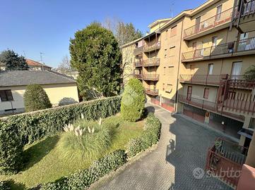 3 LOCALI A VIMERCATE