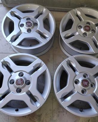 Cerchi in lega da 14 pollici per Fiat panda ecc