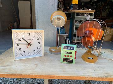 Orologio, lampada eye ball, slot