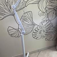 Lampada con lente di ingrandimento