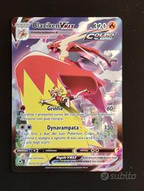 Carta Pokemon Blaziken VMax - SIT TG15
