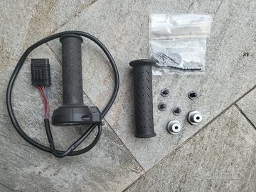 manopole originali Moto Guzzi V85TT 2021