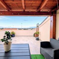 Appartamento in Mini-Condominio con Terrazza