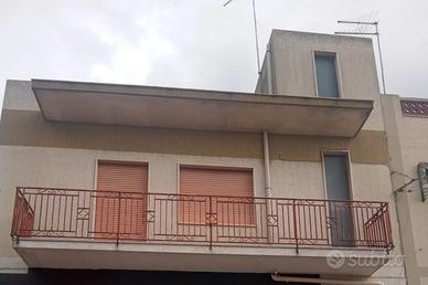 Pulsano - primo piano - 240 mq - da ristrutturare