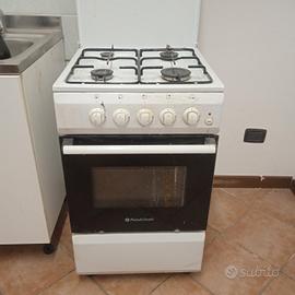 cucina 4 fuochi usata