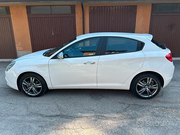 Alfa Romeo Giulietta 1.6 JTDM 120 cv