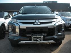 Mitsubishi L200 2.3 D Club Cab 4x4 Super Select In