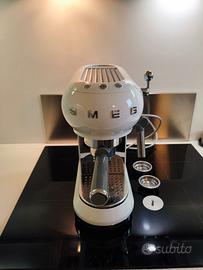 Macchina caffè espresso Smeg ECF01