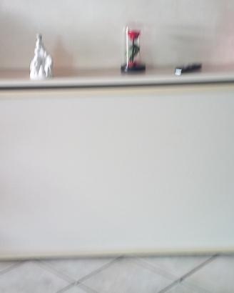 cameretta e balcone