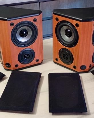 COPPIA CASSE SURROUND ANGOLARI WHARFEDALE 120 WAT.