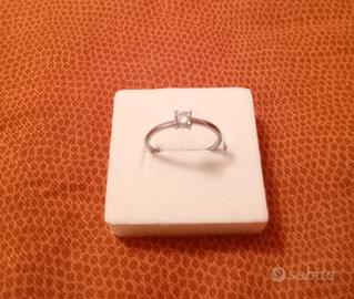 Anello donna Histoire d'Or