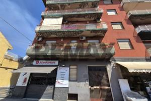 Luminoso appartamento sito in Via Palermo